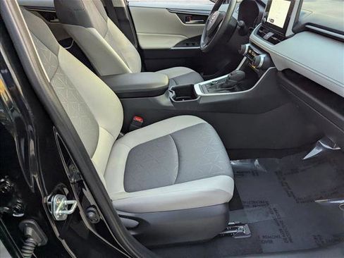 Certified 2025 Toyota RAV4 XLE w/ Convenience Package image 20