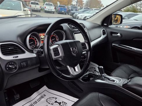 Used 2019 Dodge Journey GT image 12