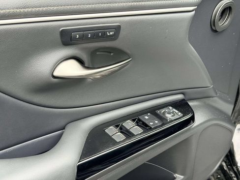 Used 2024 Lexus ES 350 w/ Premium Package FWD image 13