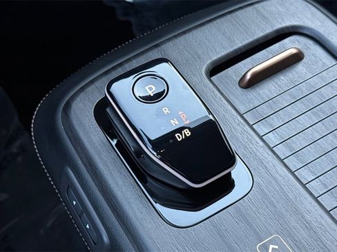 Certified 2023 Nissan Ariya AWD image 21