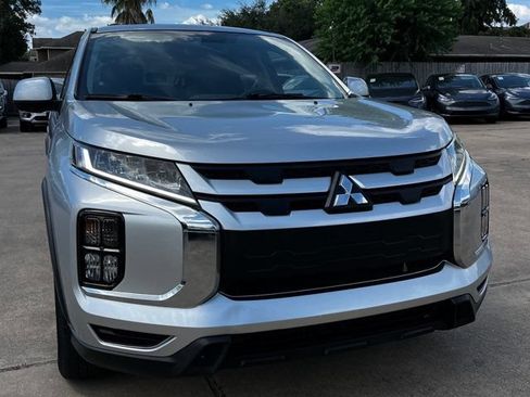Used 2021 Mitsubishi Outlander Sport ES FWD image 3