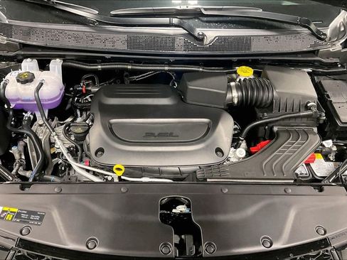 New 2026 Chrysler Pacifica Limited w/ Uconnect Theater Family Group image 26
