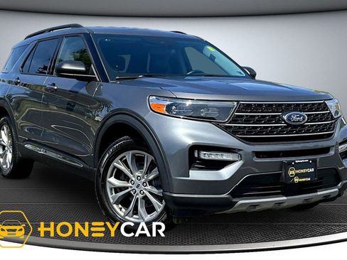 Used 2023 Ford Explorer XLT w/ Equipment Group 202A AWD/4WD image 1