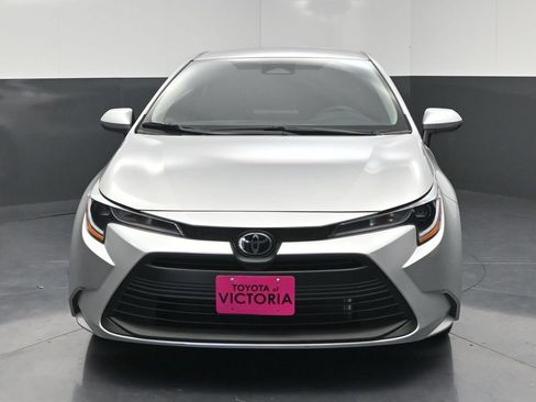 Used 2026 Toyota Corolla LE FWD image 15