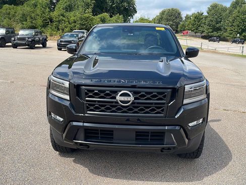 Used 2023 Nissan Frontier SV w/ Midnight Edition Package AWD/4WD image 2
