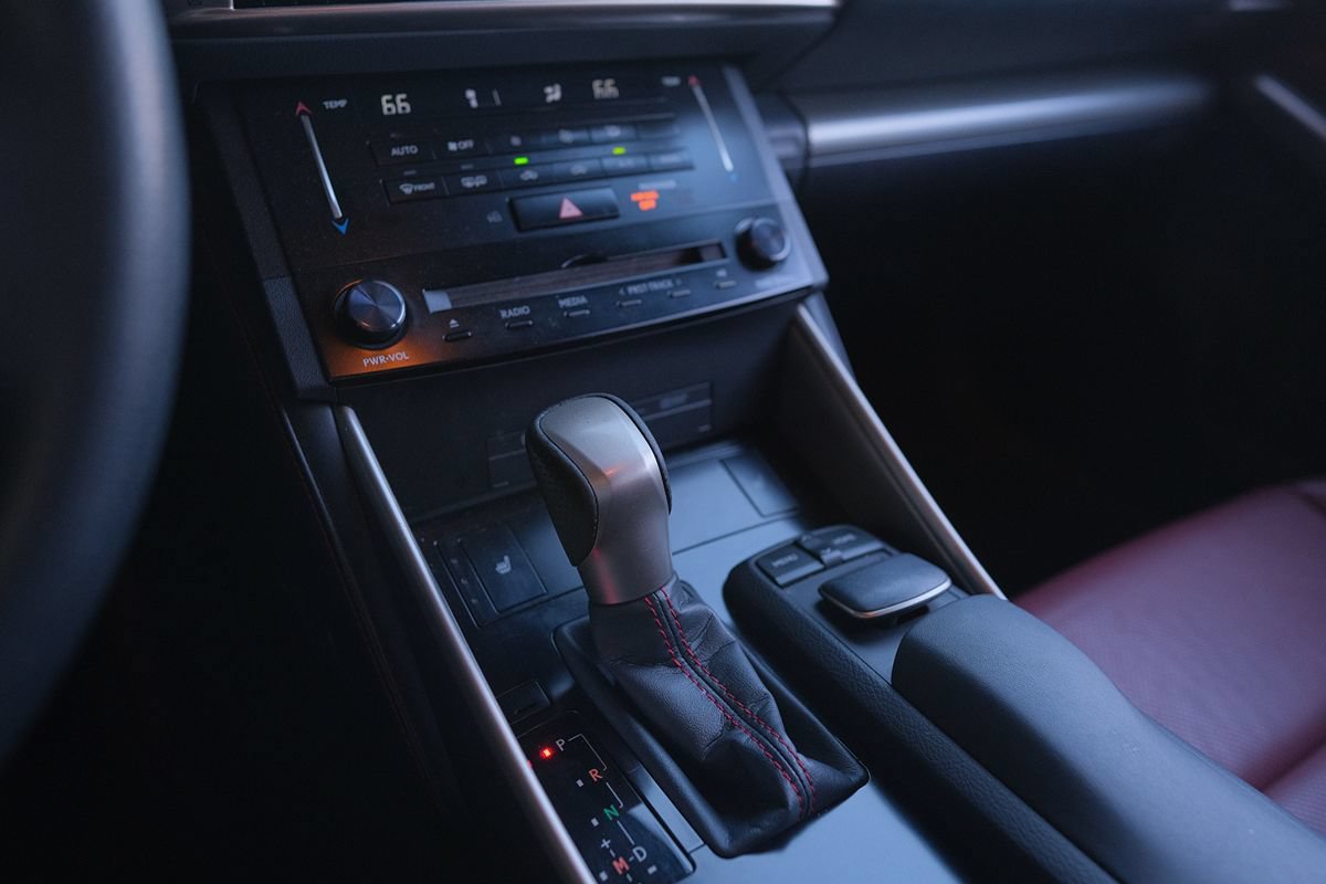 Used 2014 Lexus IS 250 w/ F-Sport Package RWD image 19