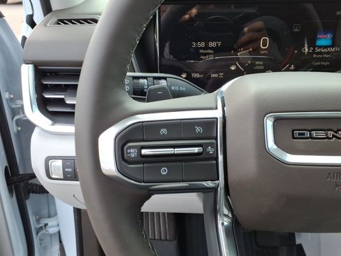 New 2026 GMC Terrain Denali w/ LPO, Floor Liner Package image 10