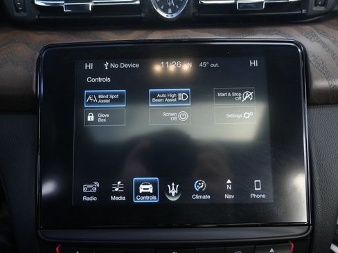 Used 2018 Maserati Quattroporte S image 53