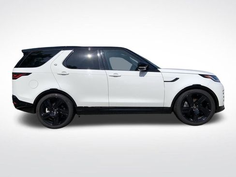 Certified 2025 Land Rover Discovery Dynamic SE AWD/4WD image 4