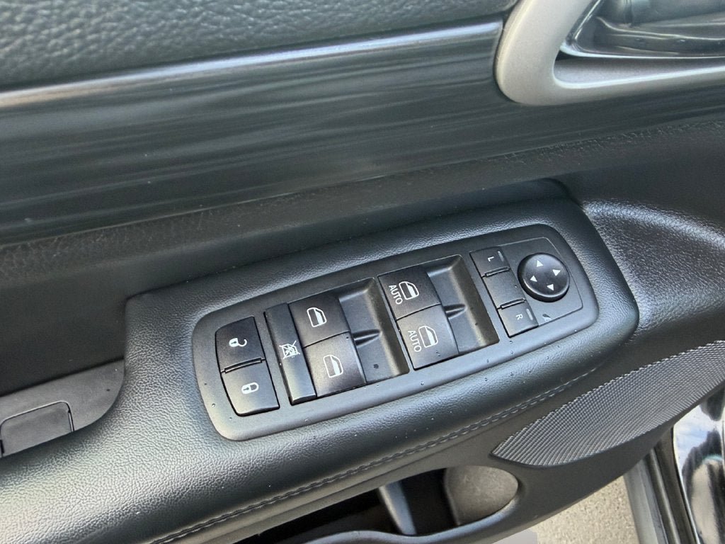 Used 2020 Jeep Grand Cherokee Laredo w/ Quick Order Package 2BN North AWD/4WD image 22