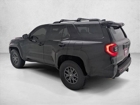 Used 2025 Toyota 4Runner SR5 AWD/4WD image 8