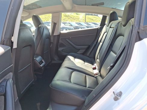 Used 2021 Tesla Model 3 Standard Range Plus RWD image 10