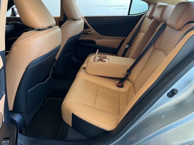 Used 2023 Lexus ES 350 w/ Accessory Package (Z1) FWD image 34