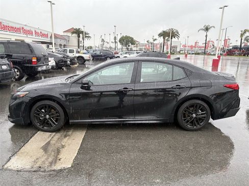 Certified 2025 Toyota Camry SE image 2