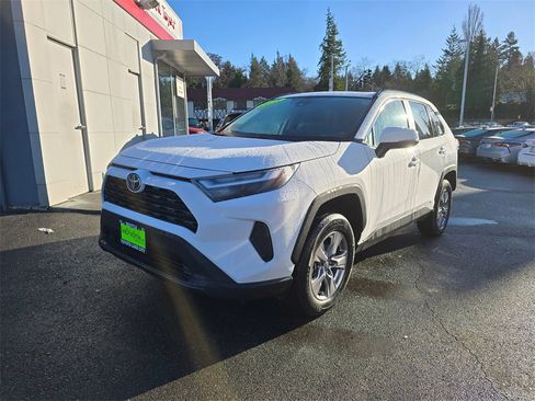 Certified 2025 Toyota RAV4 XLE image 3