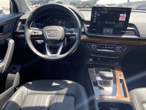 Used 2023 Audi Q5 2.0T Premium w/ Convenience Package AWD/4WD image 14