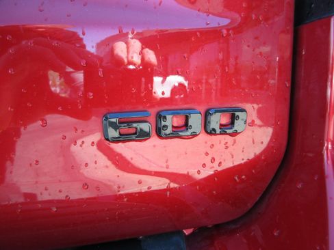 Used 2023 Cadillac Escalade Sport w/ LPO, ONYX Package image 9