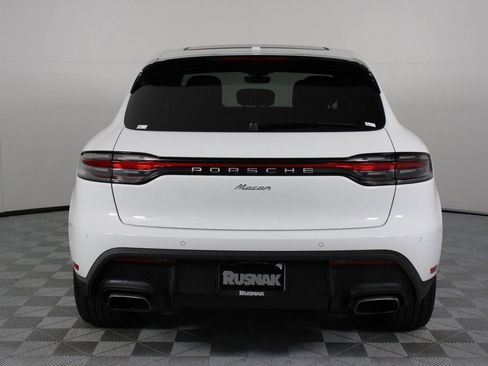 Certified 2025 Porsche Macan image 6