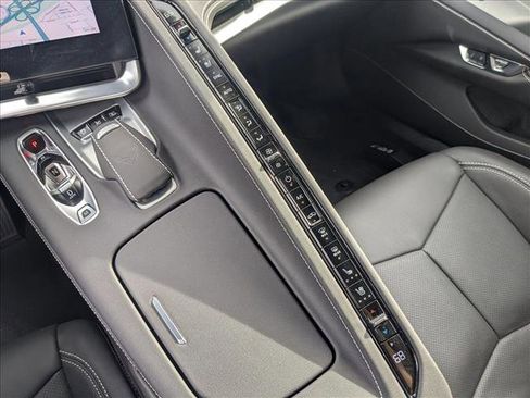 Used 2024 Chevrolet Corvette Stingray Preferred Cpe w/ Z51 Performance Package image 14