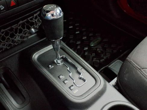 Used 2013 Jeep Wrangler Sport w/ Connectivity Group image 15