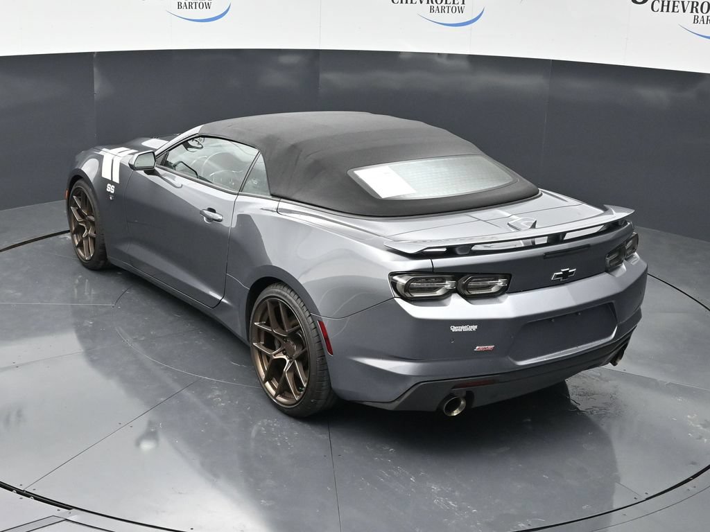 Used 2020 Chevrolet Camaro SS RWD image 21