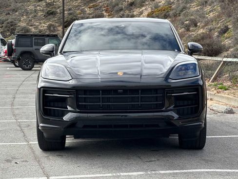 Certified 2025 Porsche Cayenne GTS image 11