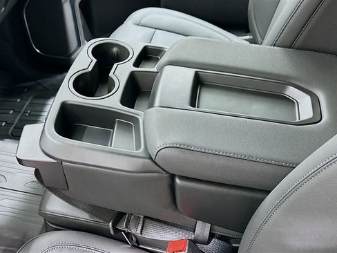 New 2026 GMC Sierra 3500 SLT AWD/4WD image 17