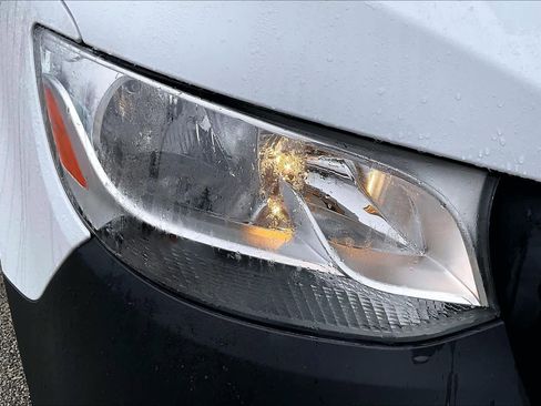 Used 2023 Mercedes-Benz Sprinter 2500 image 24