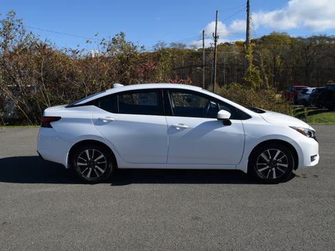 New 2025 Nissan Versa SV w/ Trunk Package image 5