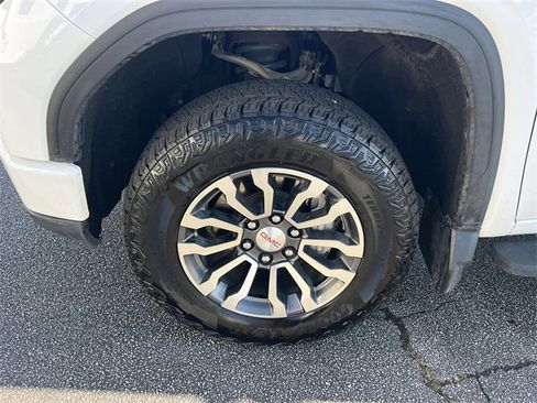 Used 2022 GMC Sierra 1500 AT4 w/ Technology Package image 28