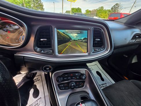Used 2020 Dodge Challenger R/T w/ Plus Package image 6