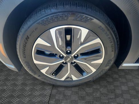 Used 2024 Kia EV6 Light AWD/4WD image 14