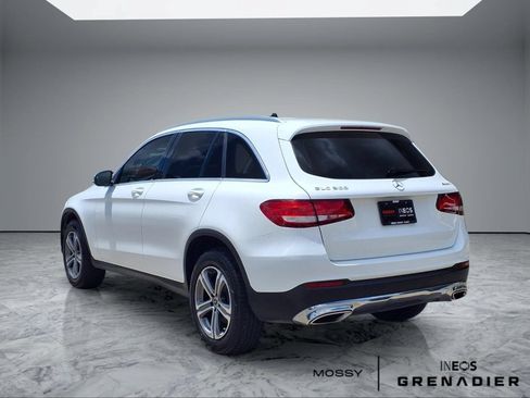 Used 2019 Mercedes-Benz GLC 300 4MATIC image 2