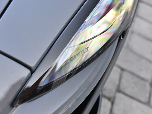 Used 2020 McLaren 600LT Spider RWD image 22