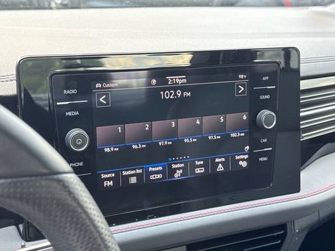 Used 2025 Volkswagen Jetta GLI Autobahn FWD image 20