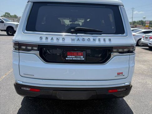 Used 2022 Jeep Grand Wagoneer Series III w/ Rear Seat Video Group 1 AWD/4WD image 7