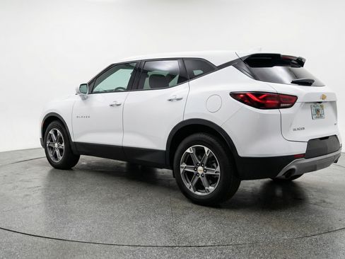 Used 2025 Chevrolet Blazer LT FWD image 6