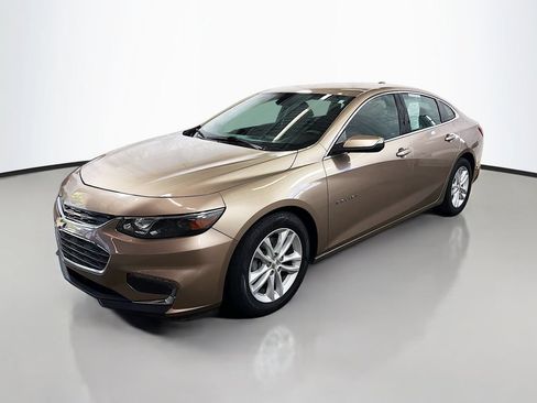 Used 2018 Chevrolet Malibu LT FWD image 5