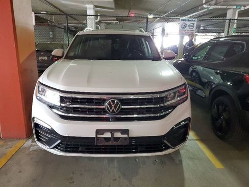 Used 2023 Volkswagen Atlas SEL Premium AWD/4WD image 2