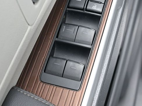 Certified 2021 Toyota Sienna XLE FWD image 13