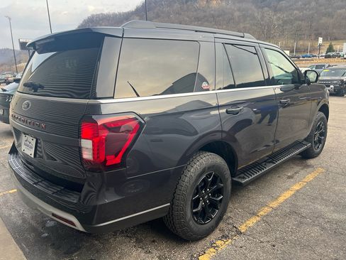 Used 2024 Ford Expedition Timberline image 4