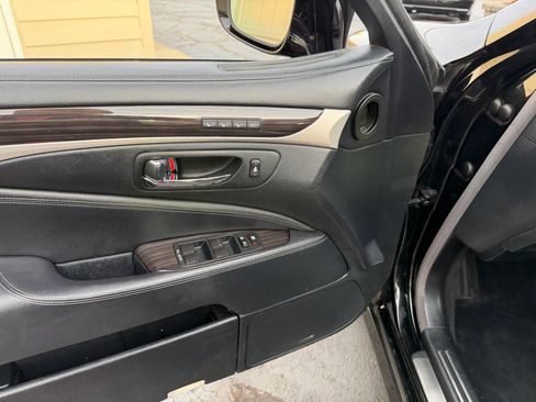 Used 2013 Lexus LS 460 AWD image 22