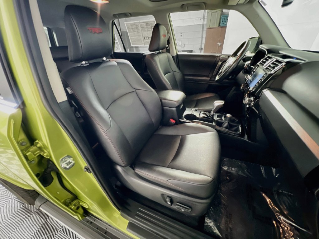 Used 2023 Toyota 4Runner TRD Off-Road Premium w/ Moonroof Package AWD/4WD image 28