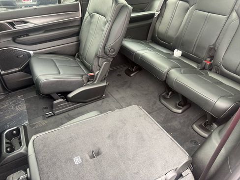 New 2025 Jeep Wagoneer Series II w/ Convenience Group I image 50