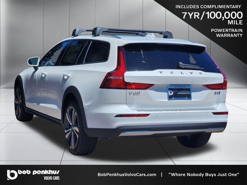 New 2026 Volvo V60 B5 Cross Country Plus w/ Climate Package AWD/4WD image 27