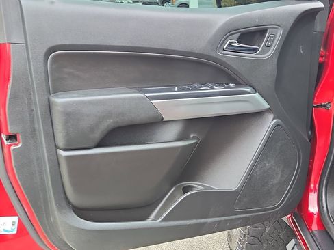 Used 2021 Chevrolet Colorado ZR2 image 16