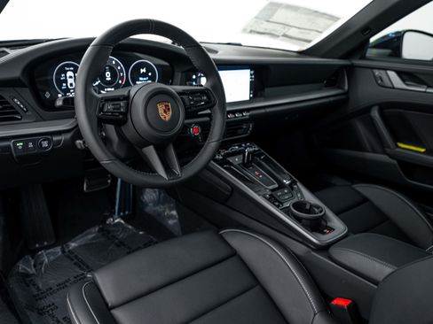 New 2026 Porsche 911 Carrera RWD image 4