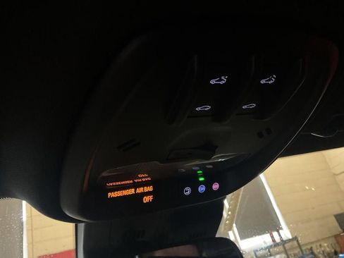 New 2026 Chevrolet Trax RS w/ Sunroof Package FWD image 19