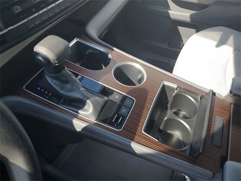 Used 2022 Toyota Sienna LE image 29