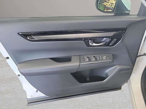 Used 2025 Honda CR-V EX-L image 17